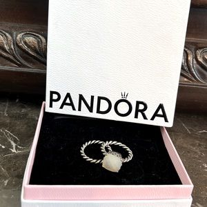 Pandora - Size 8 - Mother of Pearl - Full set!